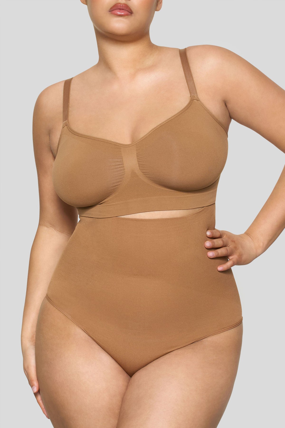 BOOMBA | Figurformender High-Waist Shaper in Karamell