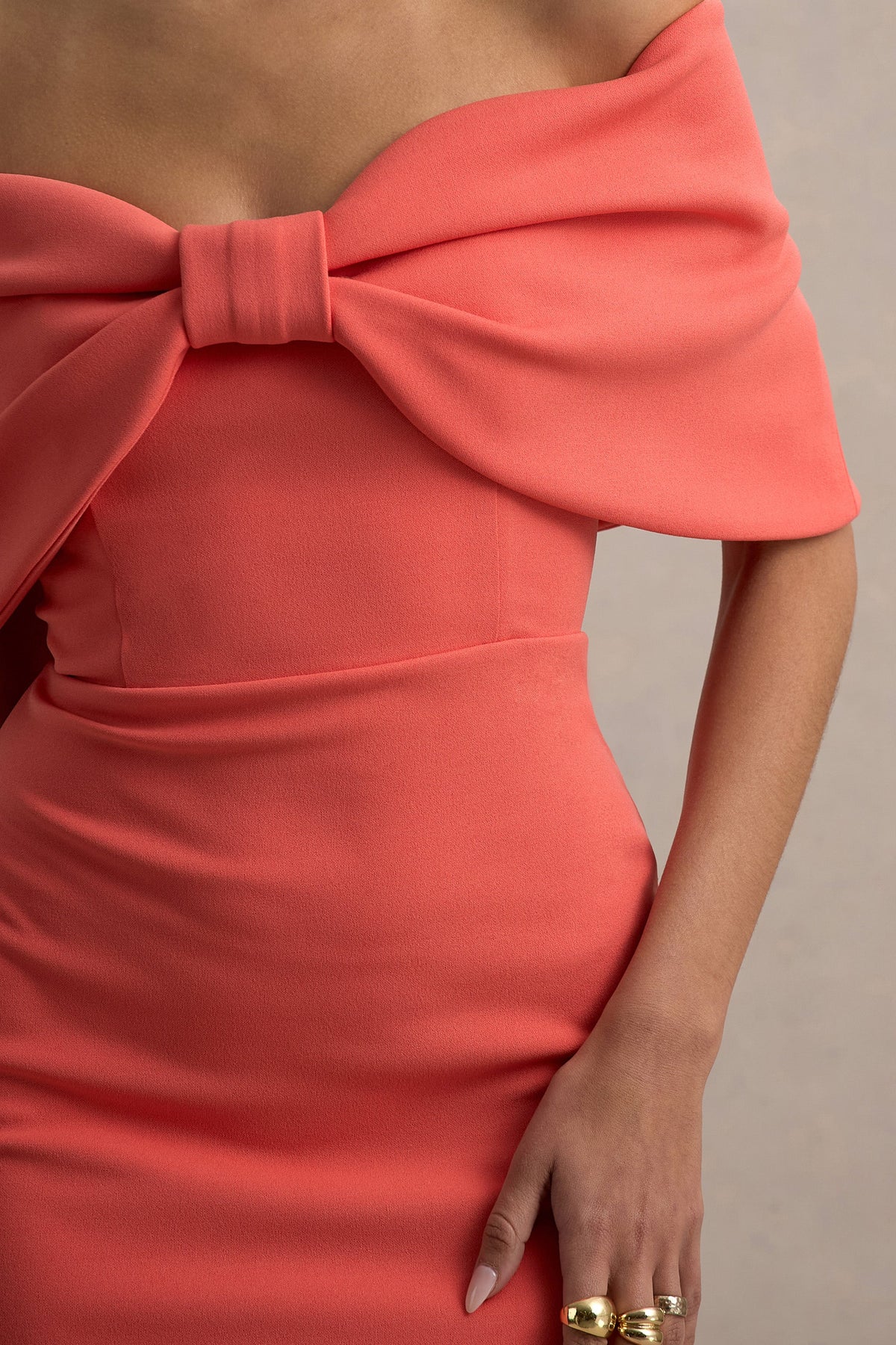 Cornelia | Oranges trägerloses Maxikleid mit Großer Schleife
