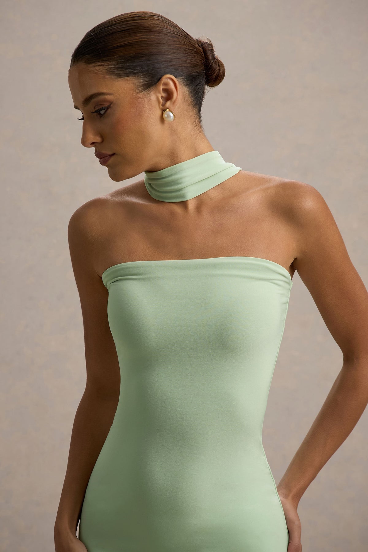 Nobu | Hellgrünes Bandeau-Maxikleid mit Halterneck-kragen