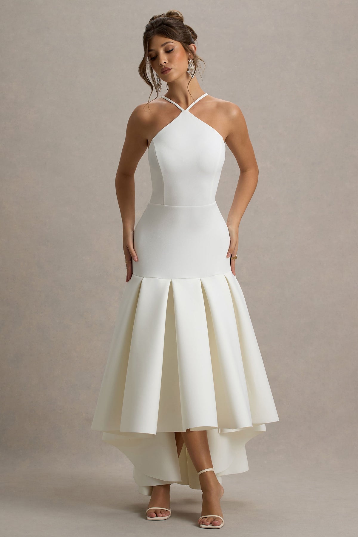 Mavis | Cremefarbenes Maxikleid mit High-Low-Rock