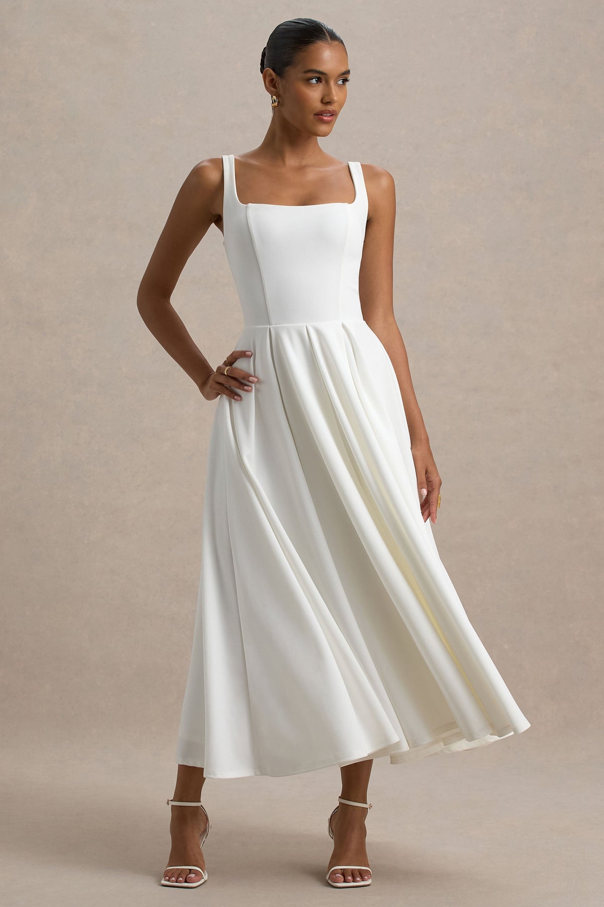 Parina | Weißes Midikleid mit Trägern und Volantsaum