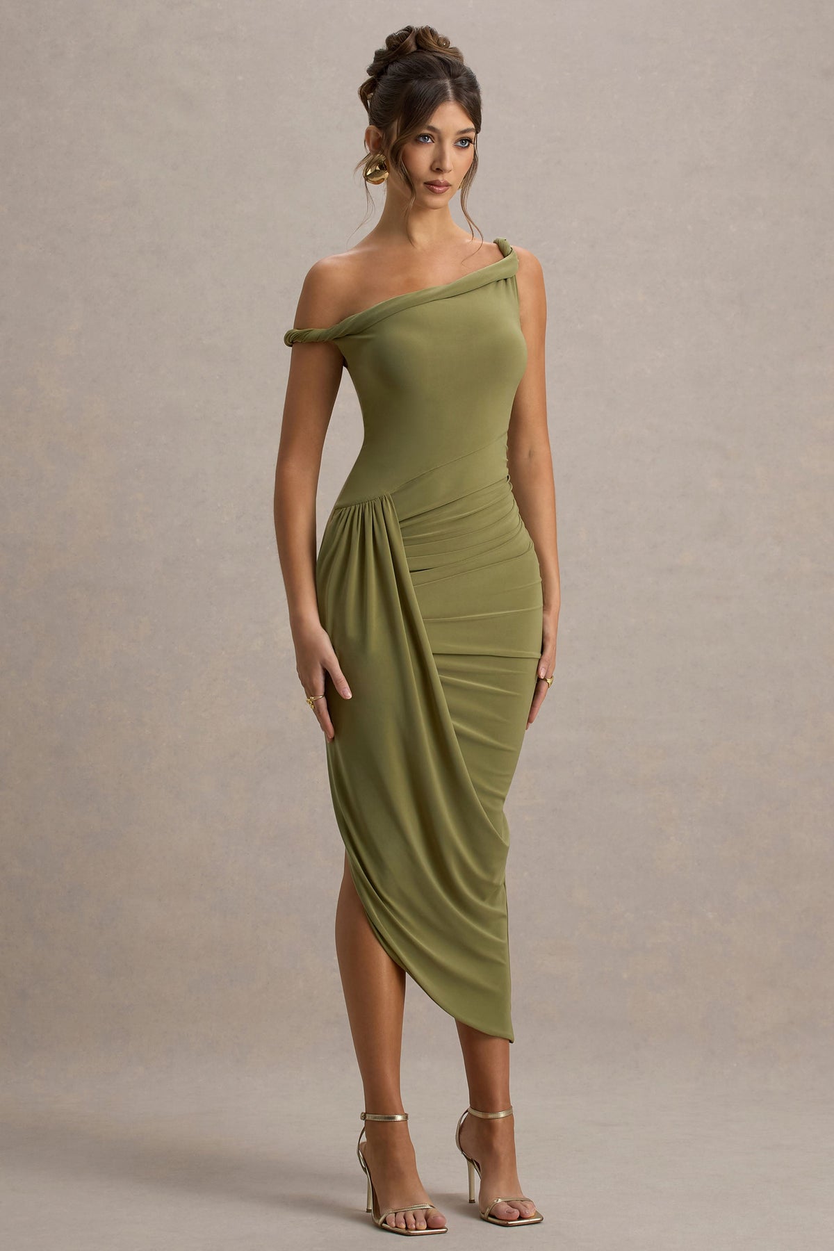 Angelique | Olivgrünes, gedrehtes asymmetrisches Maxikleid