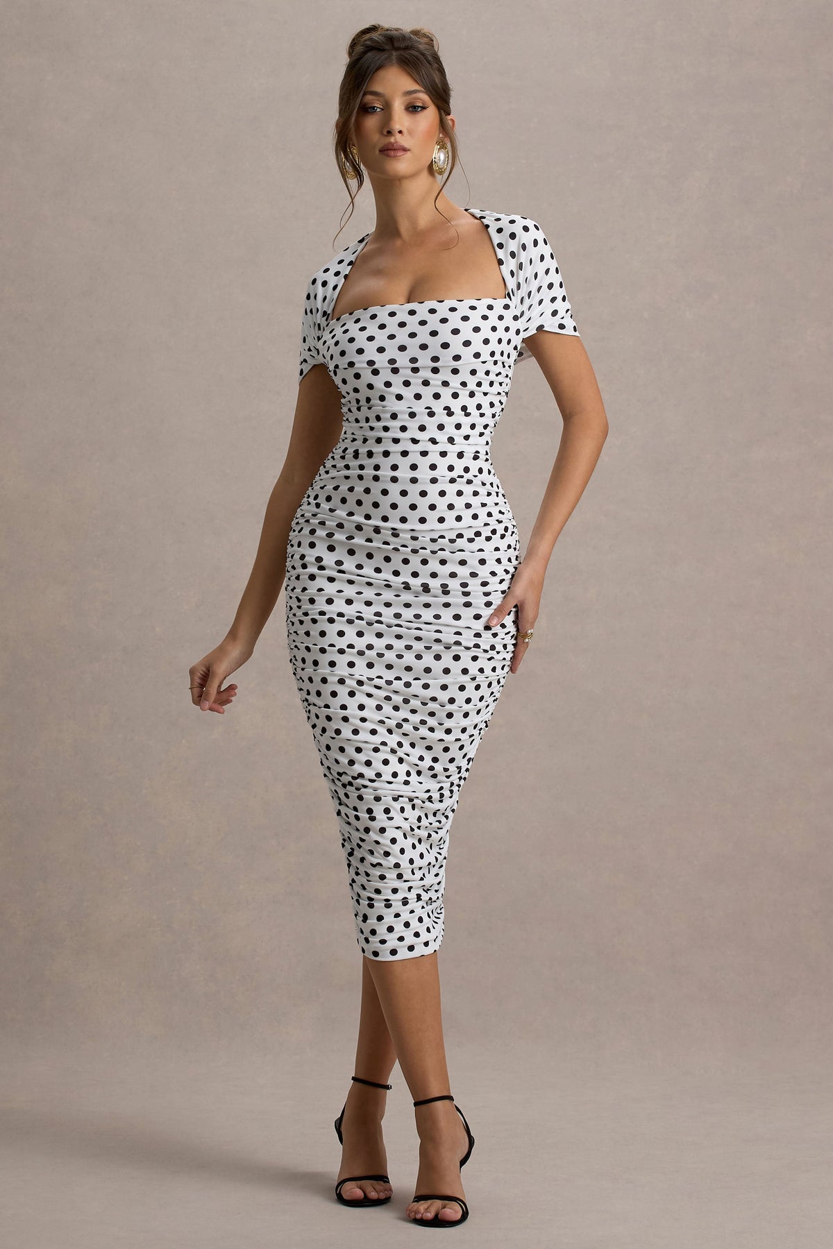 Paxos | Weißes Polka-Dot-Midikleid mit Rüschen und kurzen Ärmeln