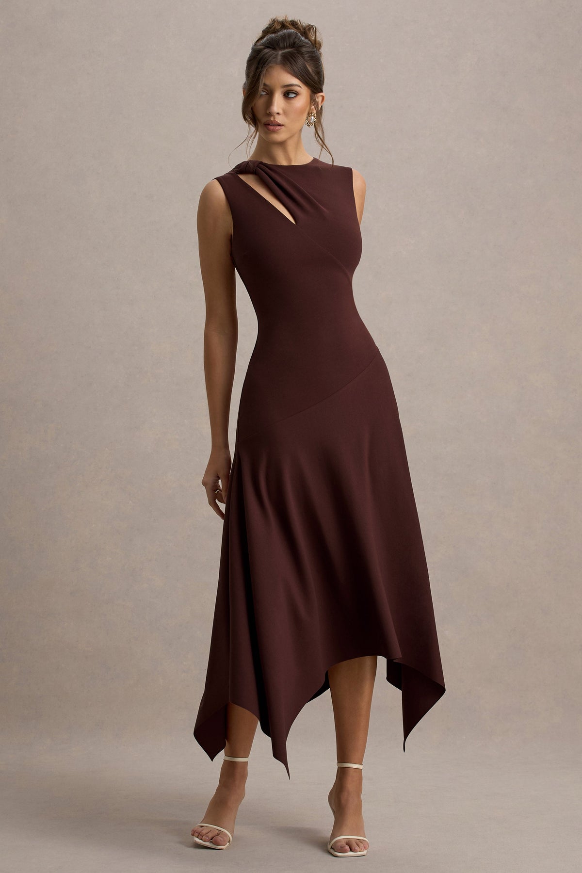 Francesca | Braunes Midikleid mit Knoten und Taschentuchsaum