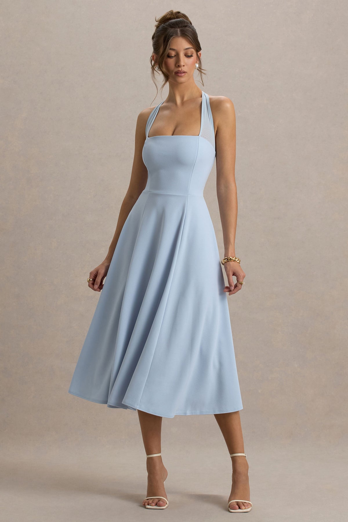 Auburn | Puderblaues Midikleid mit Halterneck