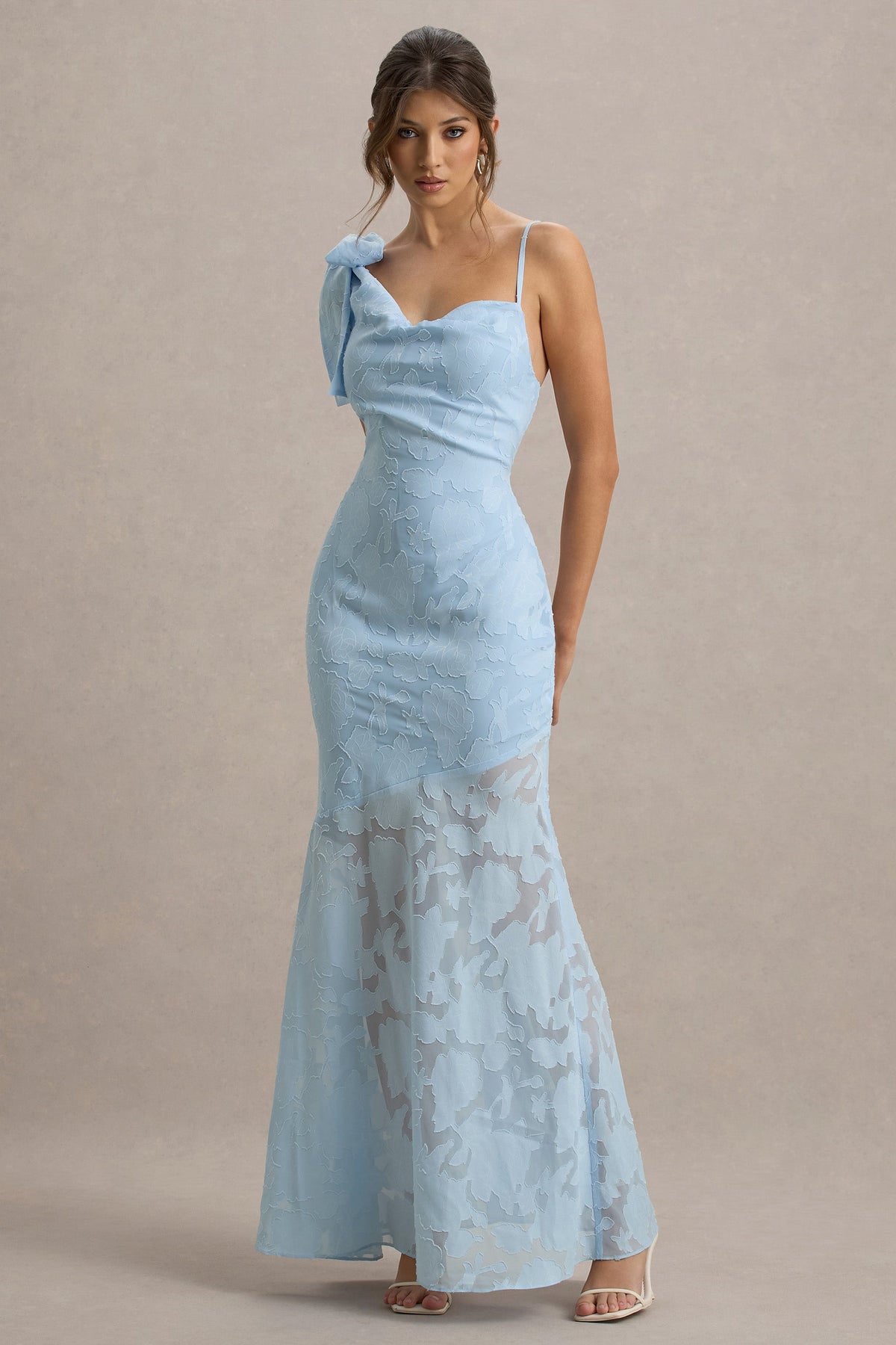 Chyna | Hellblaues Maxikleid mit Wasserfallausschnitt und Schleifenträger