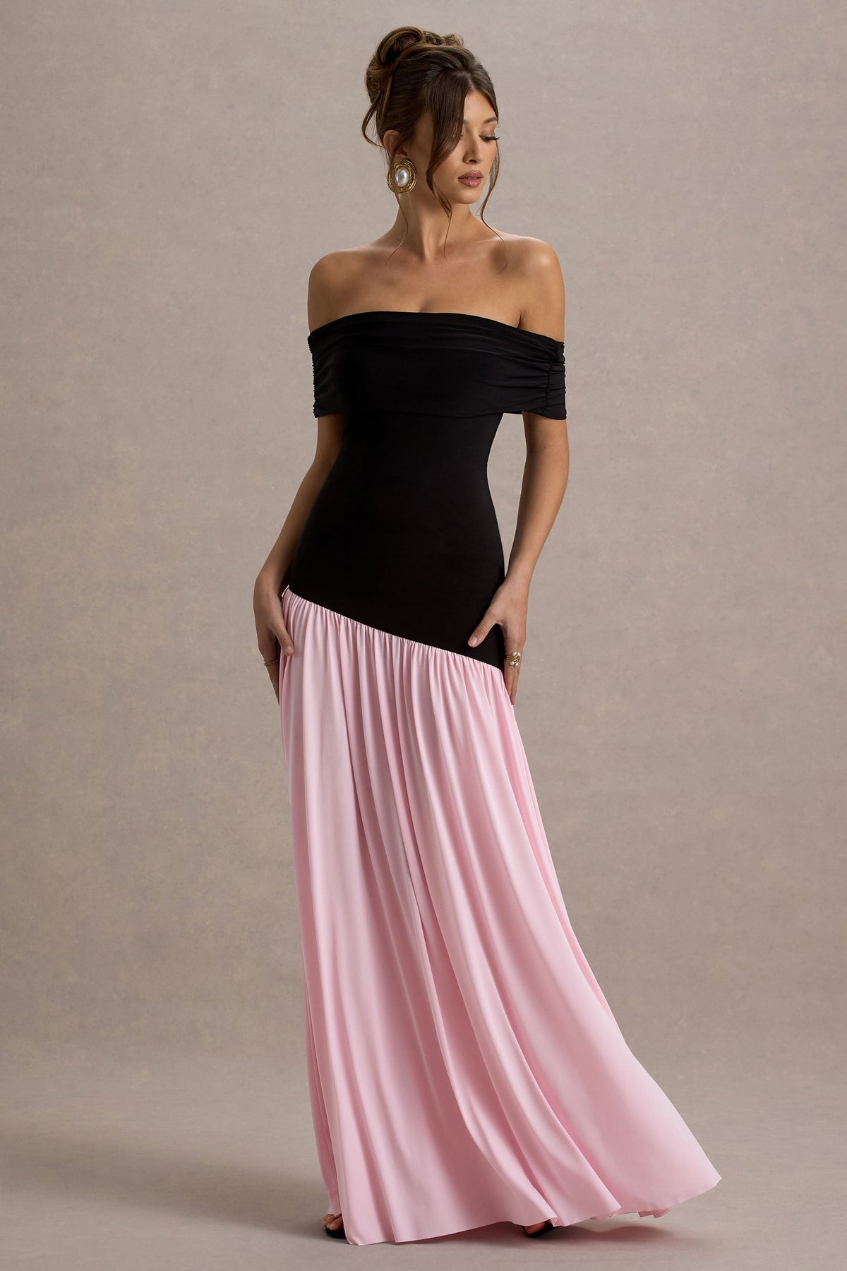 Venezia | Schwarz-Pinkes Bardot-Maxikleid mit Puffrock