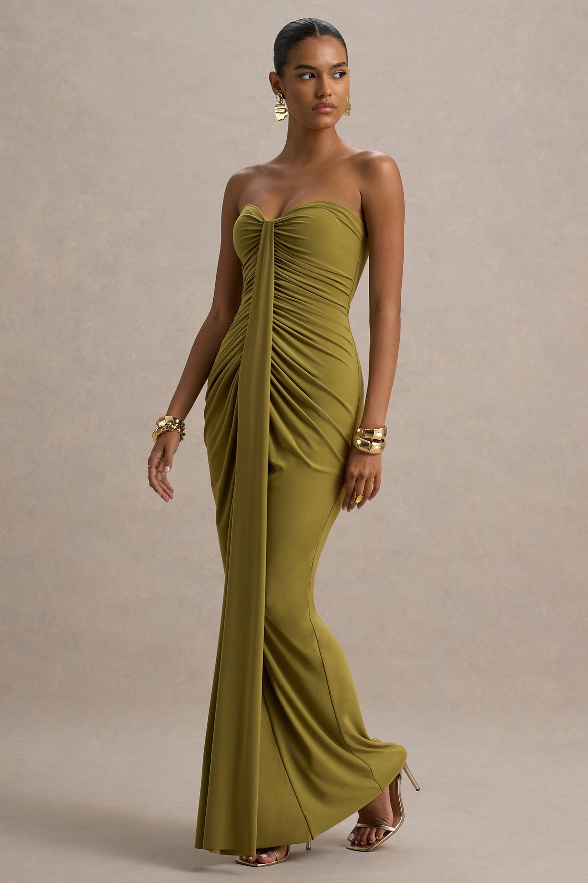 Ali | Olivefarbenes Maxikleid mit Sweetheart-Ausschnitt und gerafftem Wickeldesign