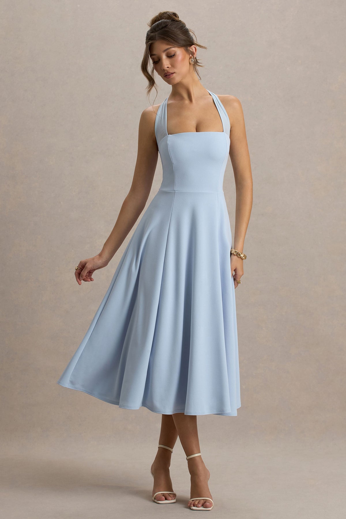 Auburn | Puderblaues Midikleid mit Halterneck