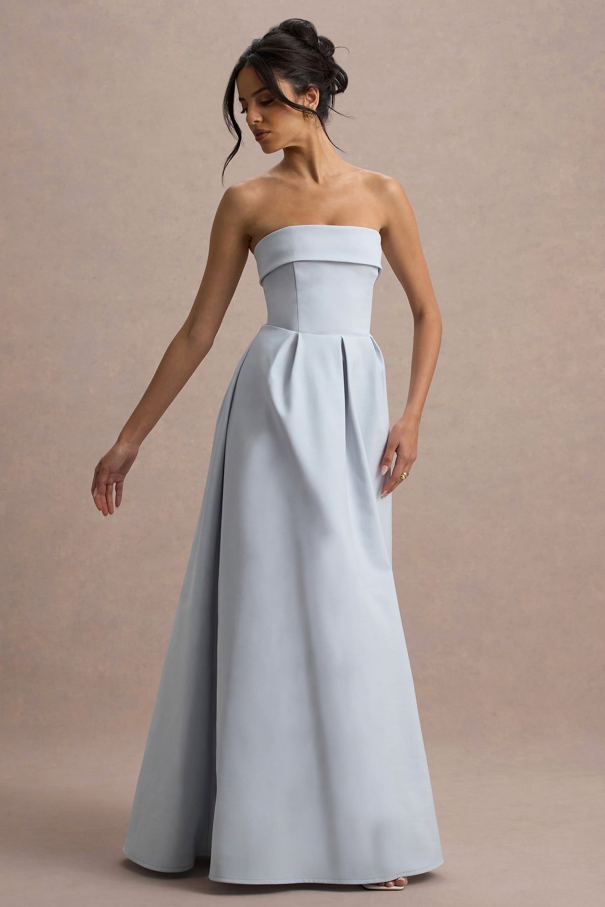 Maddalena | Puderblaues Bandeau Skater Maxikleid
