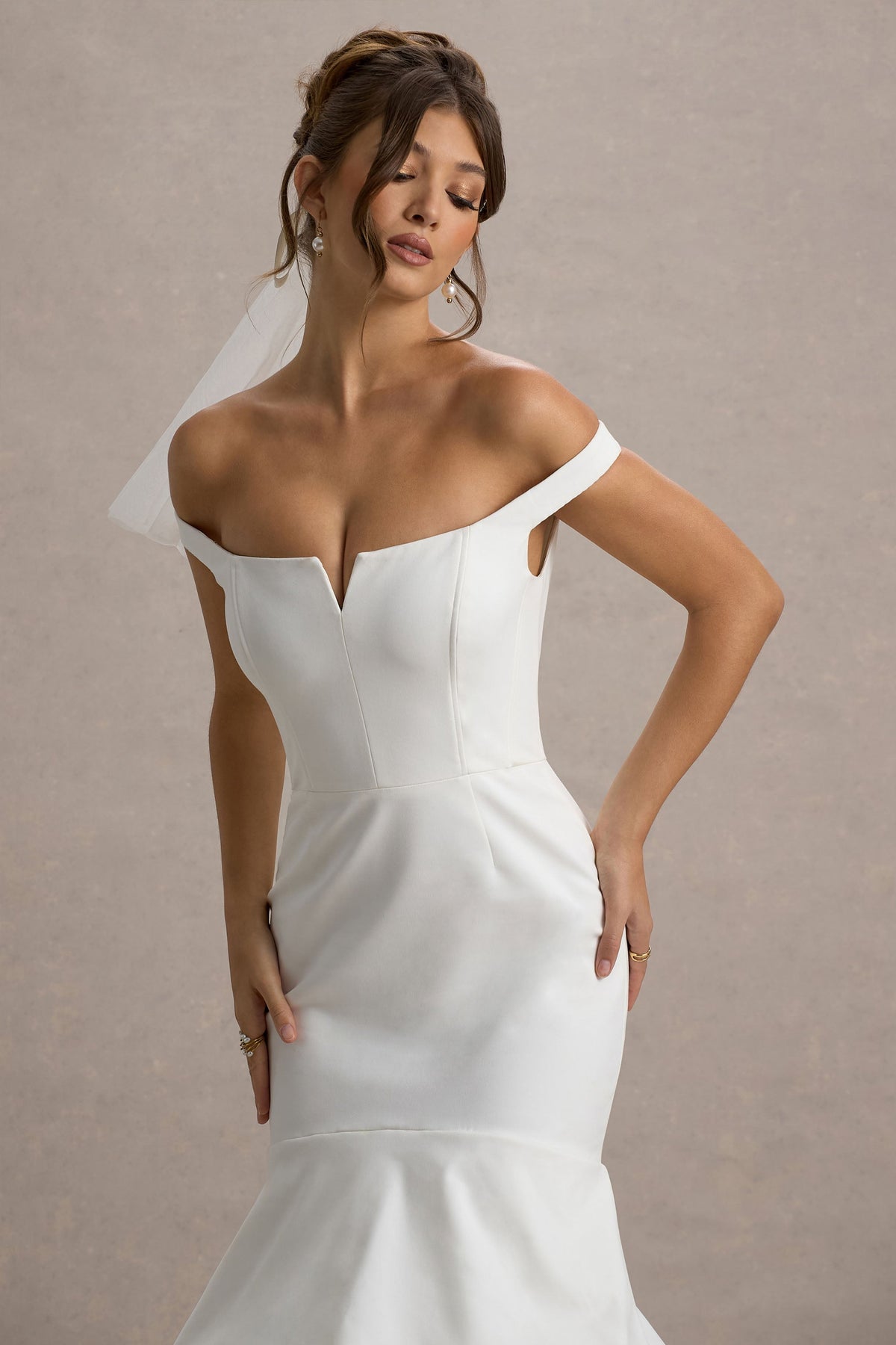 The Greatest | Weiße und cremefarbene Bardot-Maxikleid mit Tüllrock