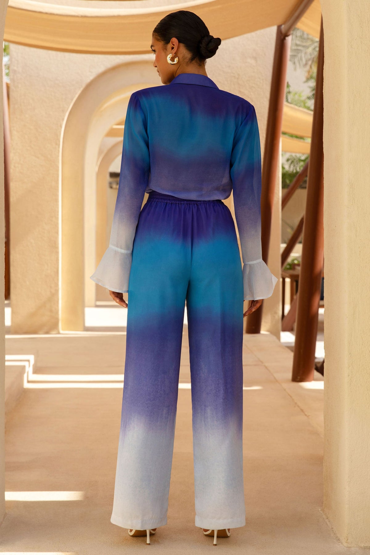 Last Light | Blaue Ombre-Satin-Hose mit weitem Bein