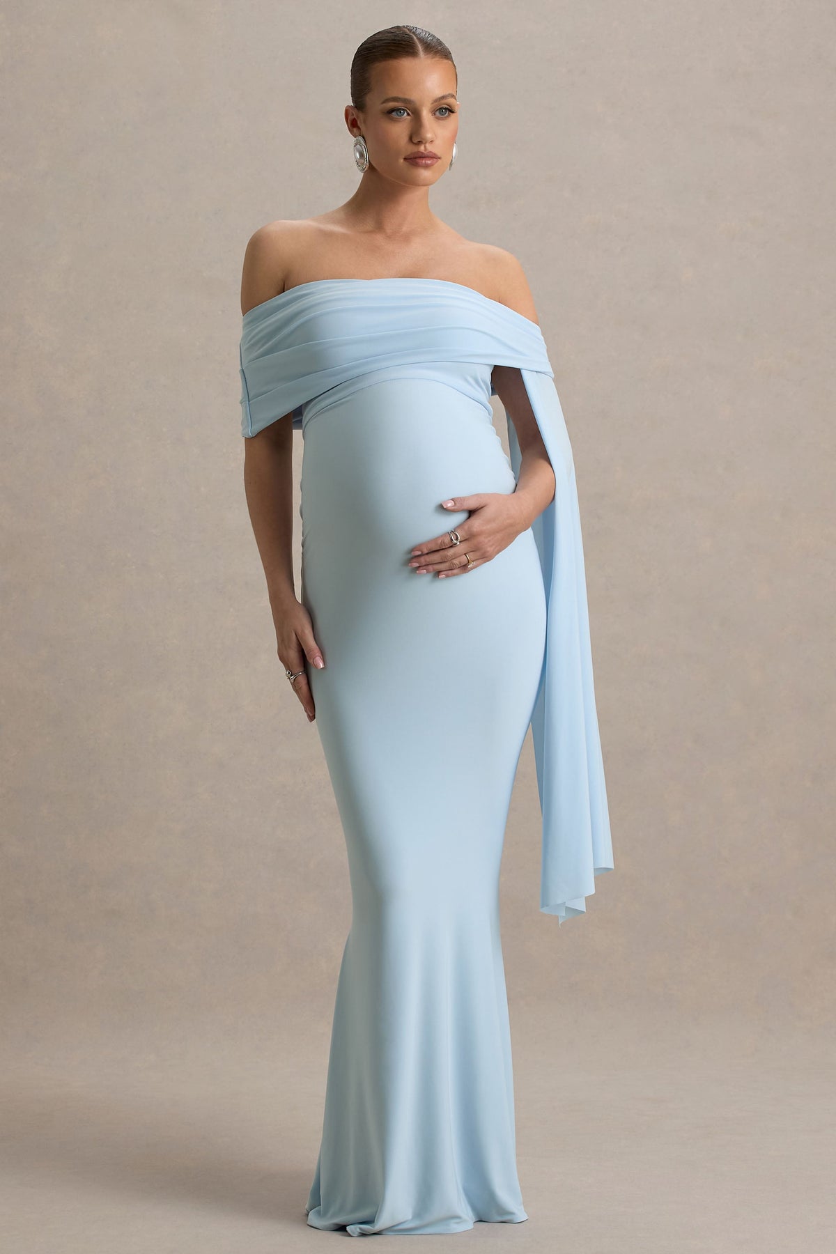 Aquila | Puderblaues Bardot-Umstands-Maxikleid mit Drapierärmeln