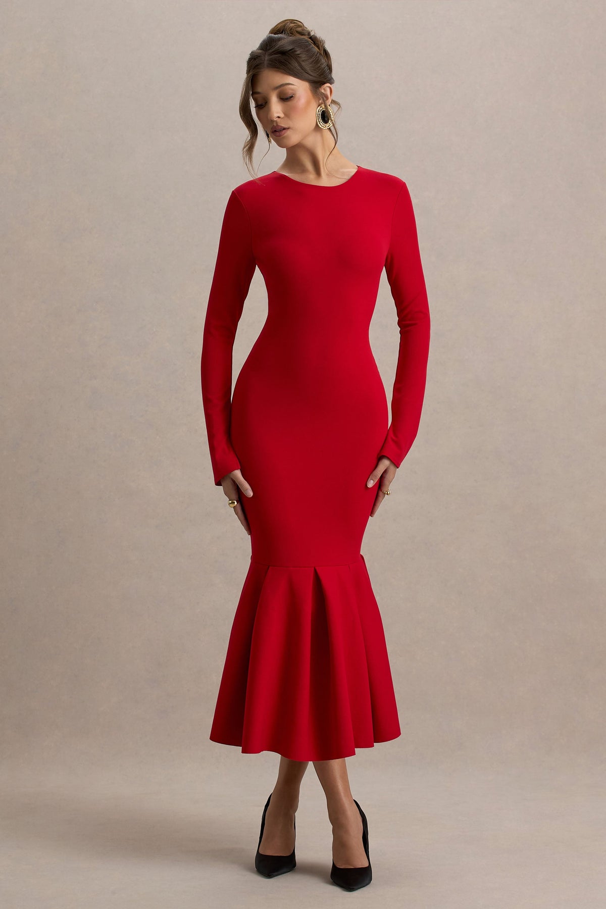 Liberty | Rotes Maxikleid im Meerjungfrauenschnitt mit hohem Kragen