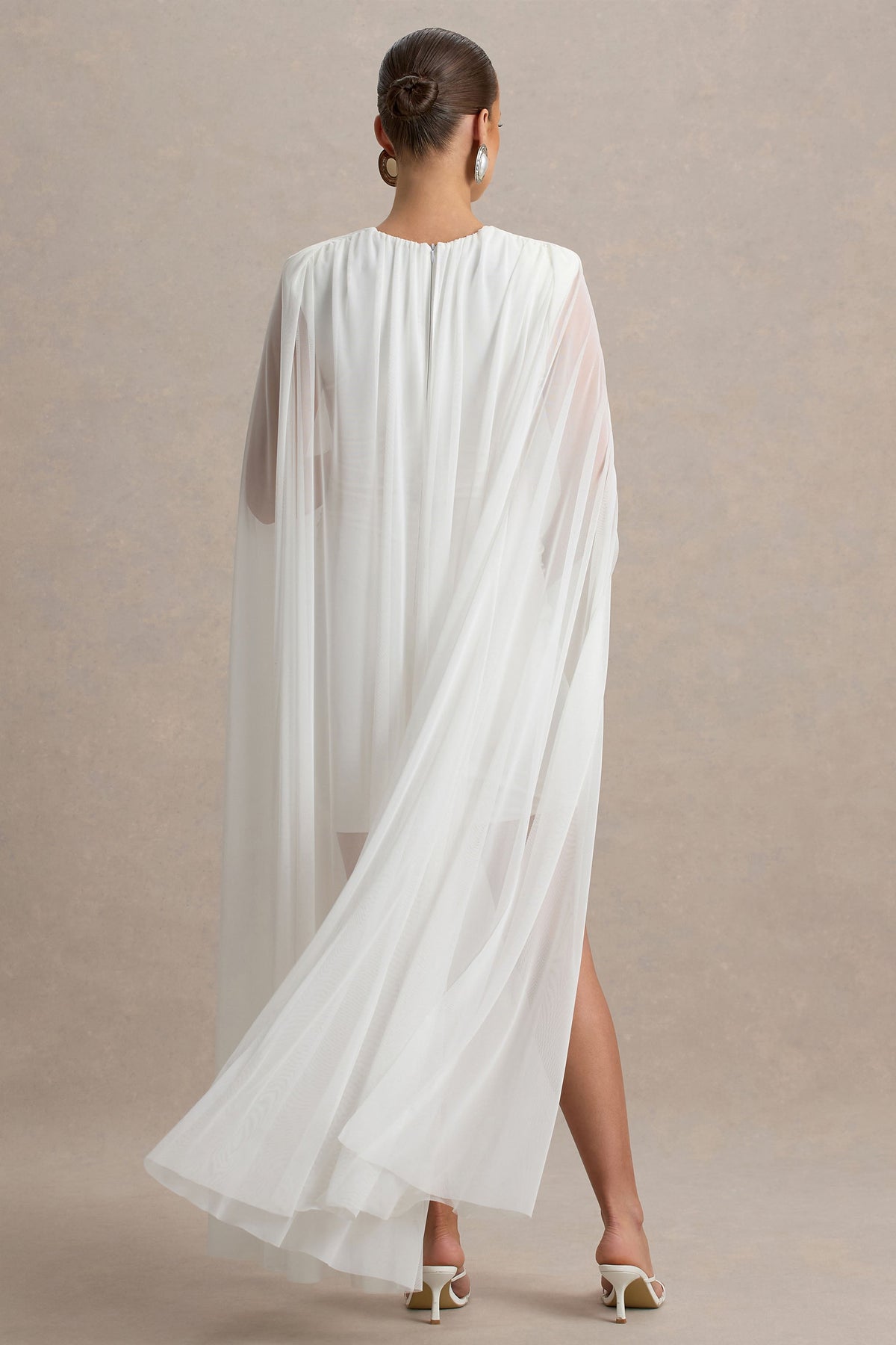 Charlene | Weißes High-Neck-Umstands-Minikleid mit Mesh-Cape