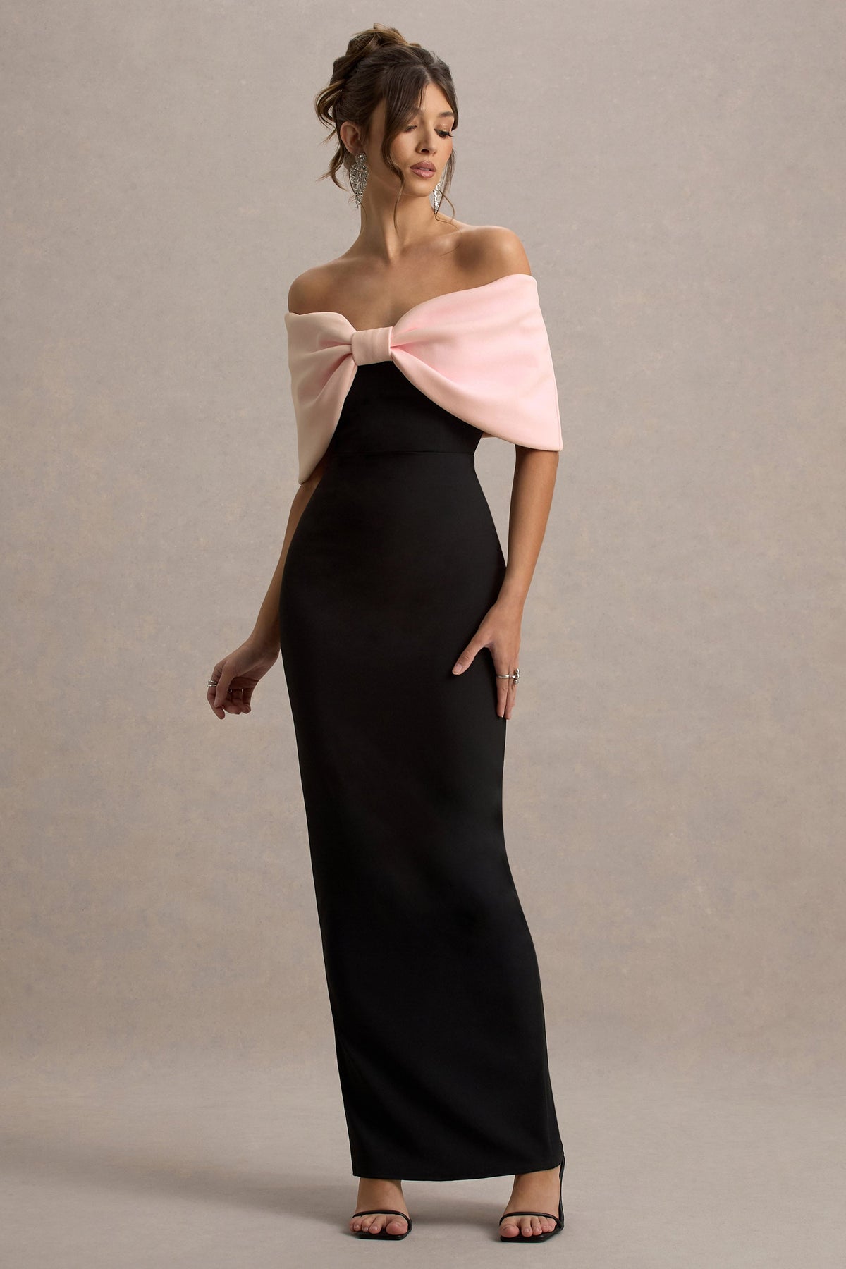 Cornelia | Rosa & Schwarzes Trägerloses Maxikleid mit Großer Schleife