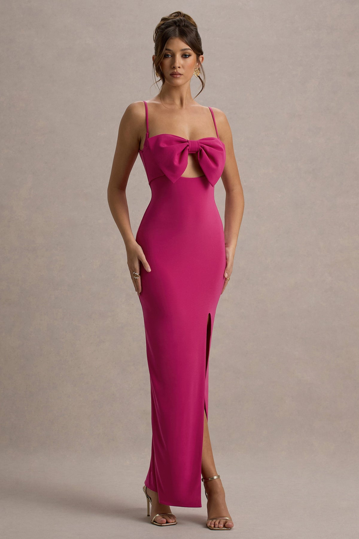 Emmalou | Maxikleid in Hot Pink mit Trägern, Schlitz und Schleife