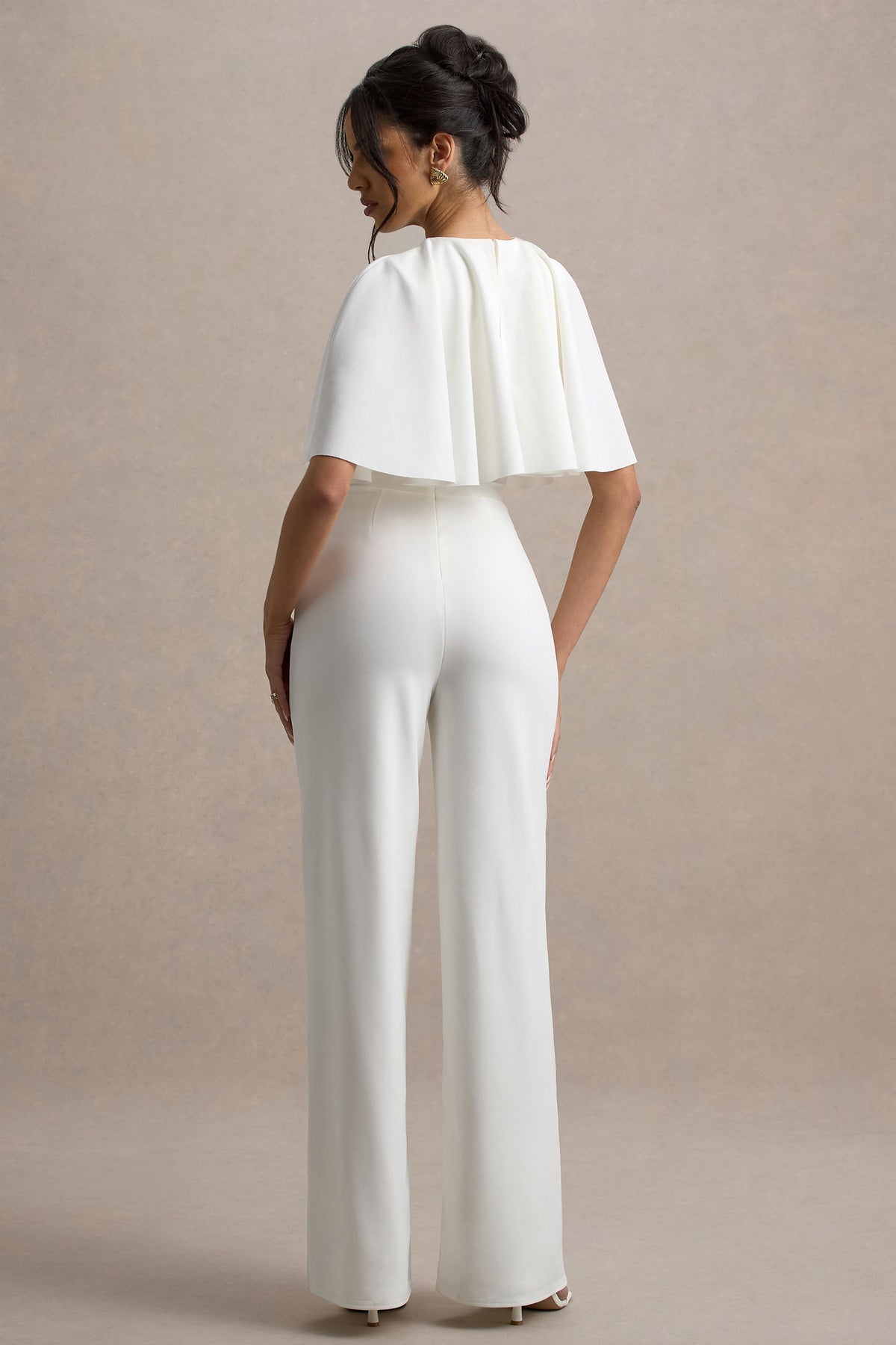 Leanna | Weißer Jumpsuit mit geradem Bein und Umhang