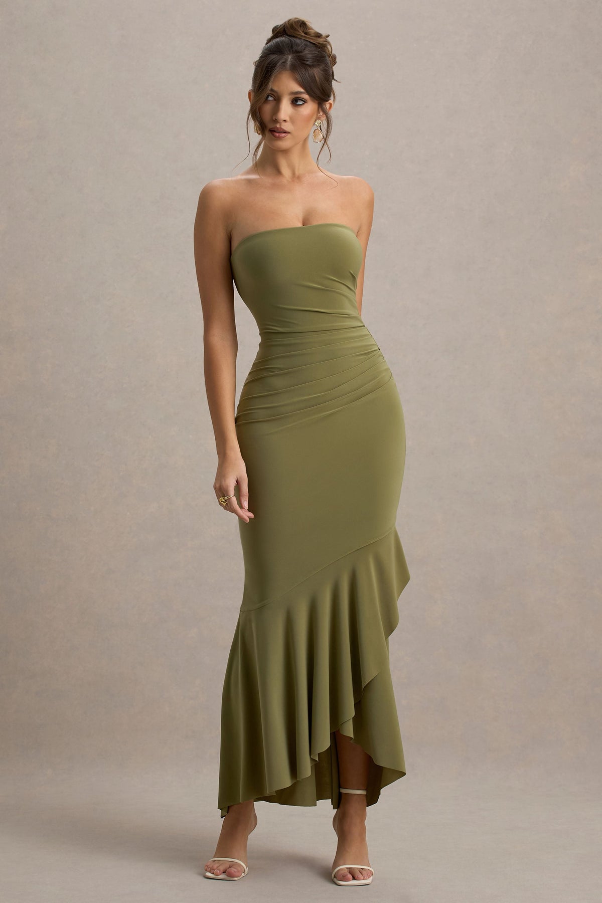 Capria | Olivgrünes Bandeau-Wickel-Maxikleid