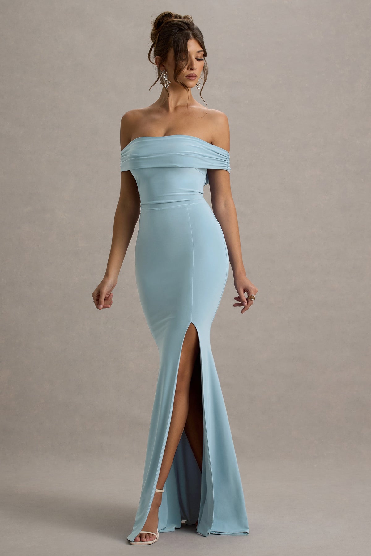 Law of Attraction | Puderblaues Bardot-Maxikleid mit drapierter Teilung