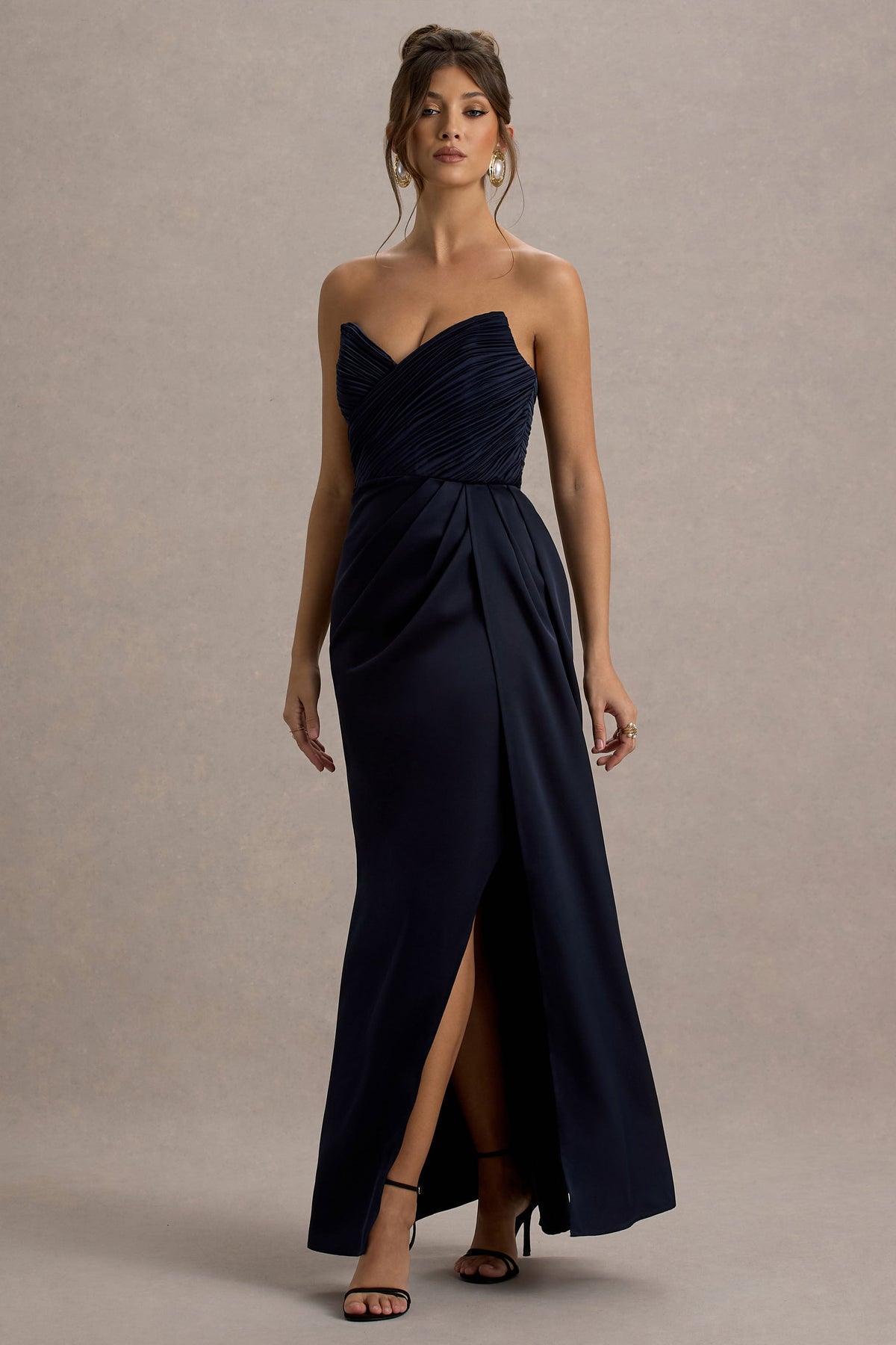 Edel | Marineblaues trägerloses Satin-Maxikleid mit Drapierung