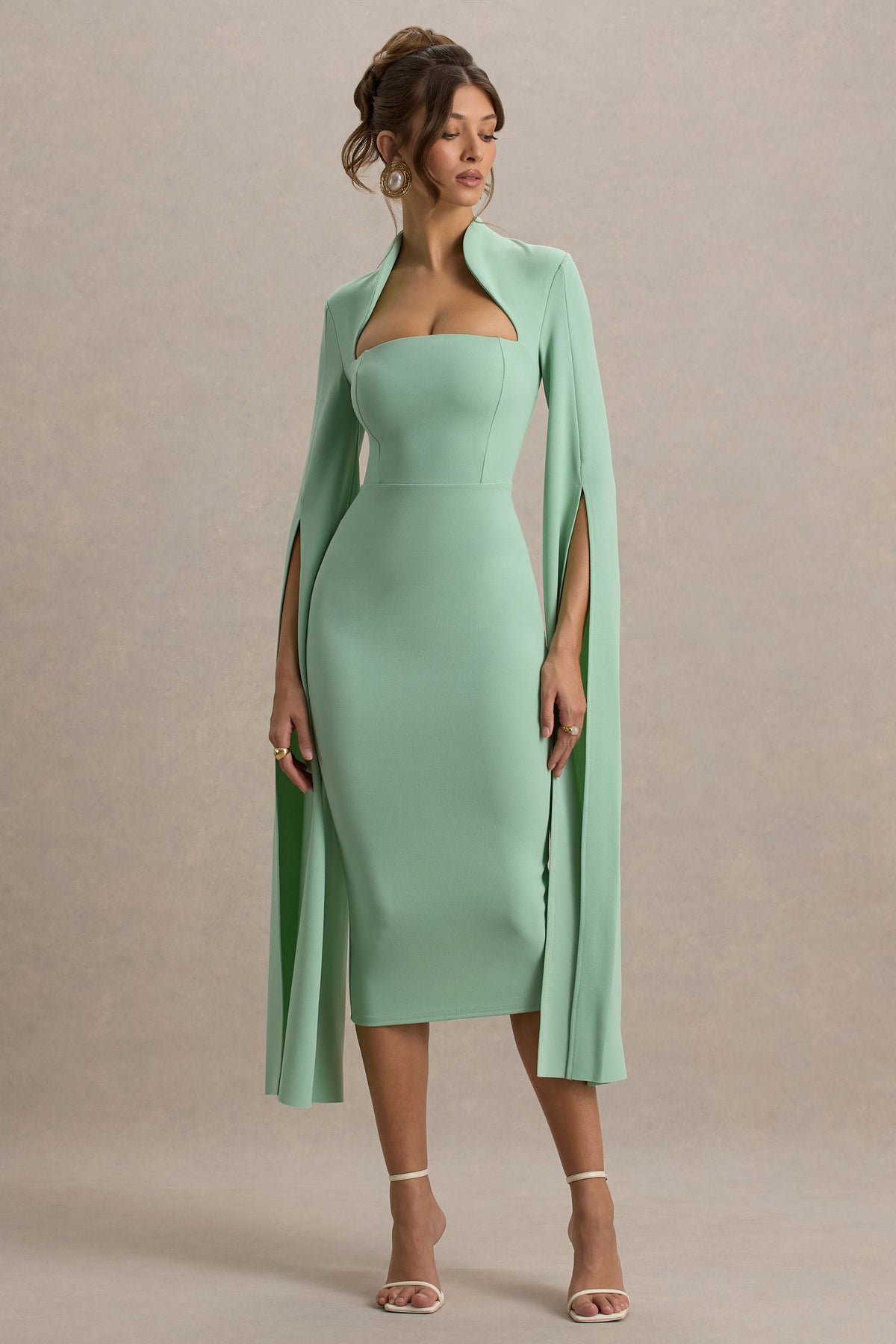 Linden | Hellgrünes Bodycon-Midikleid mit Cape-Ärmeln