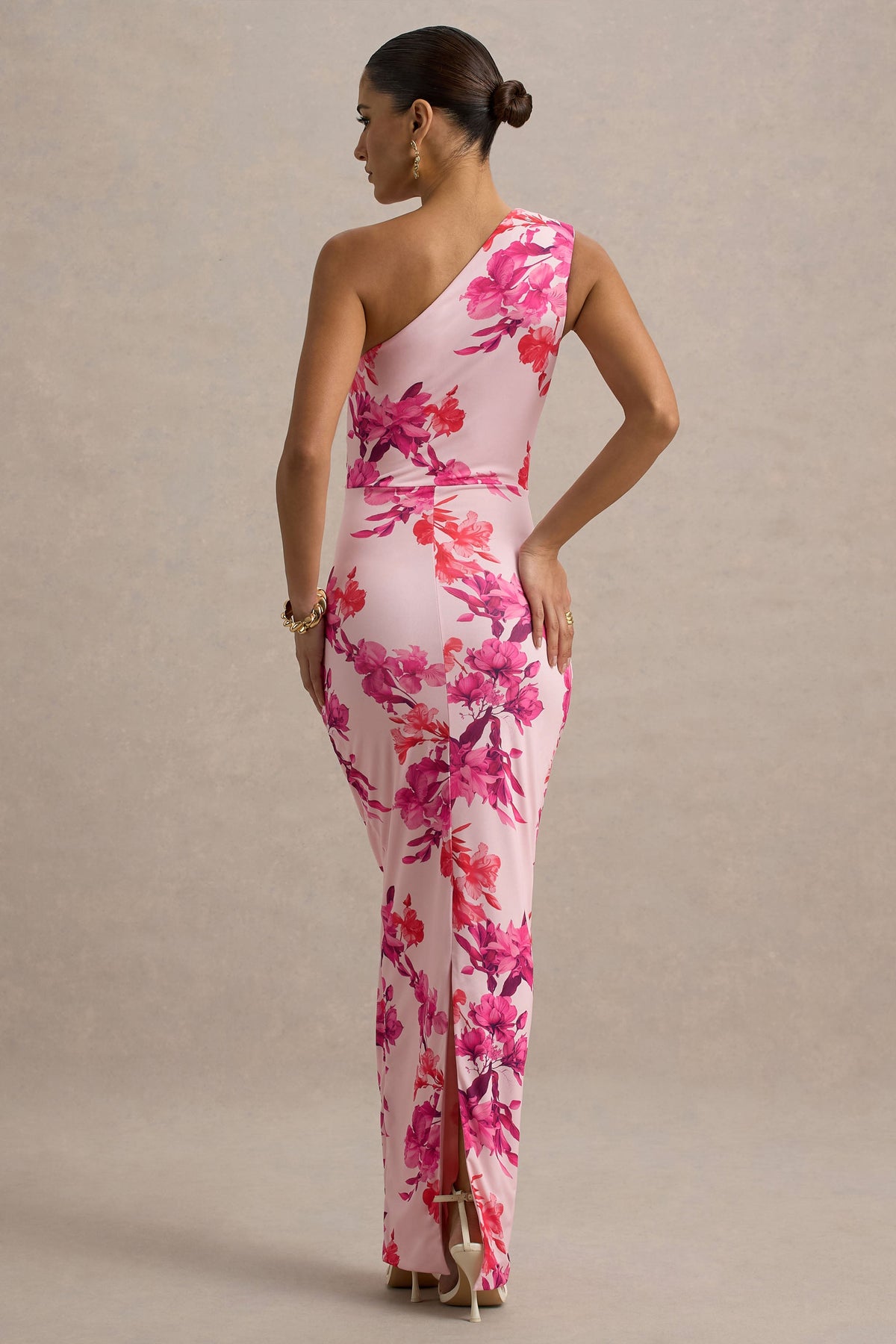 Dalarie | Pinkfarbenes und oranges Maxikleid mit Blumenmuster, einer Schulter und gerafftem Design