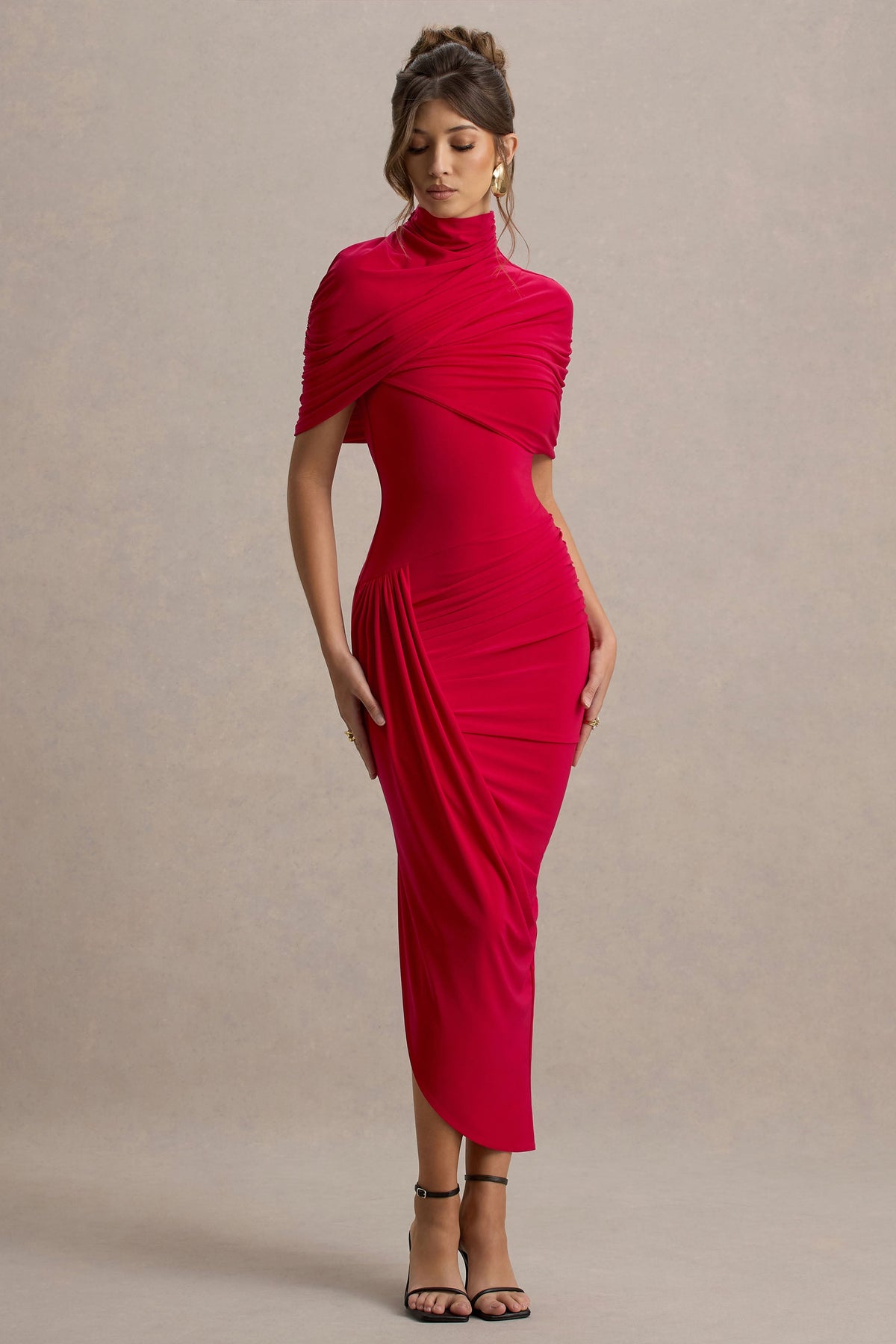 Enchant | Rotes asymmetrisches Midi-Kleid mit gedrehtem Cape
