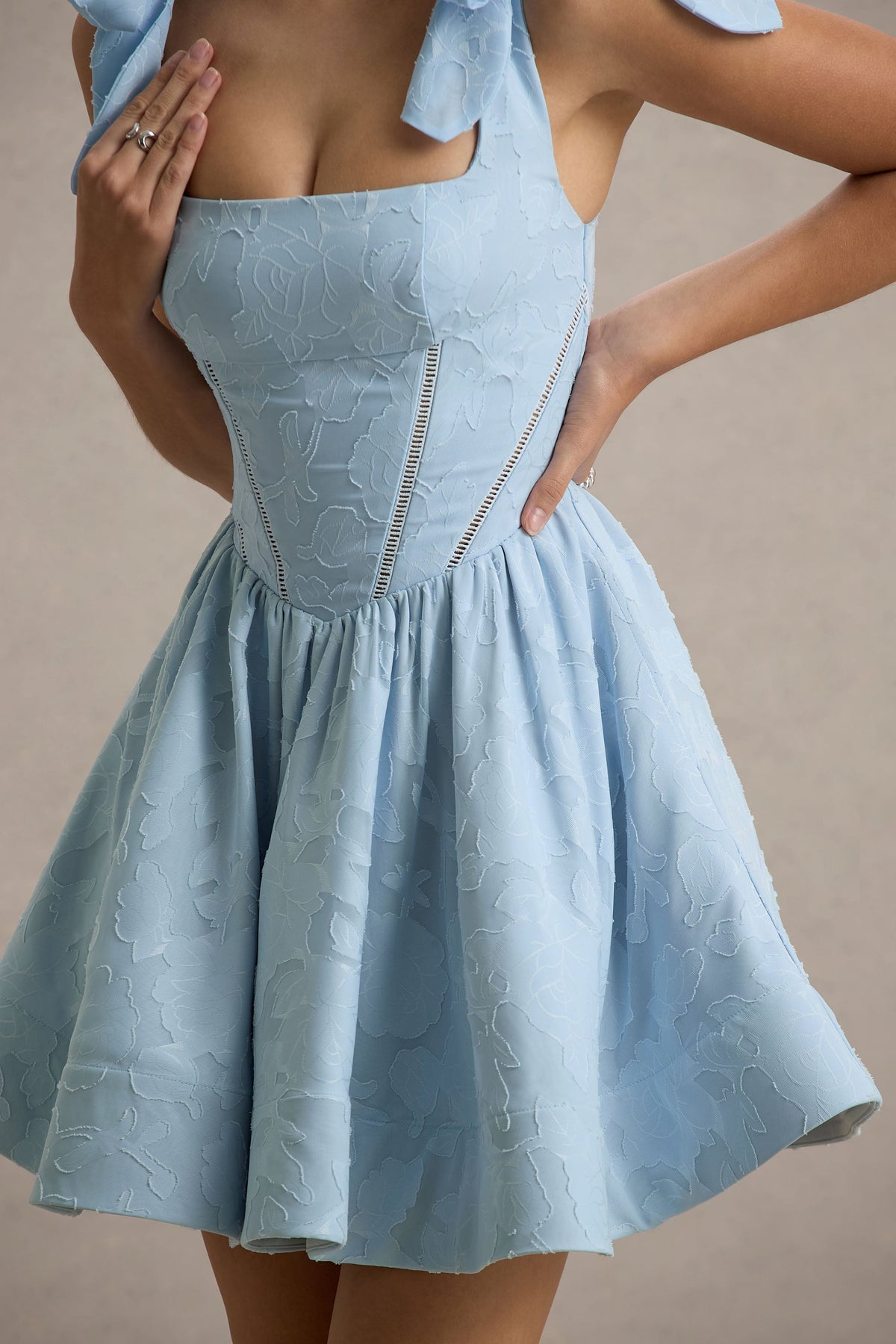 Bethani | Hellblaues Skater-Minikleid mit Schleifen-Trägern
