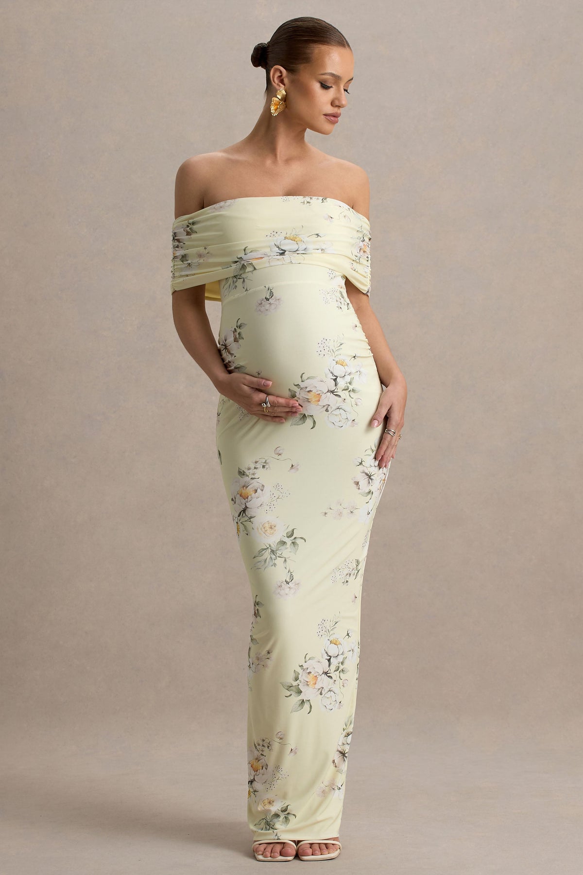 Cindy | Zitronengelbes Umstands-Maxikleid mit Blumenbouquet-Print und Raffungen