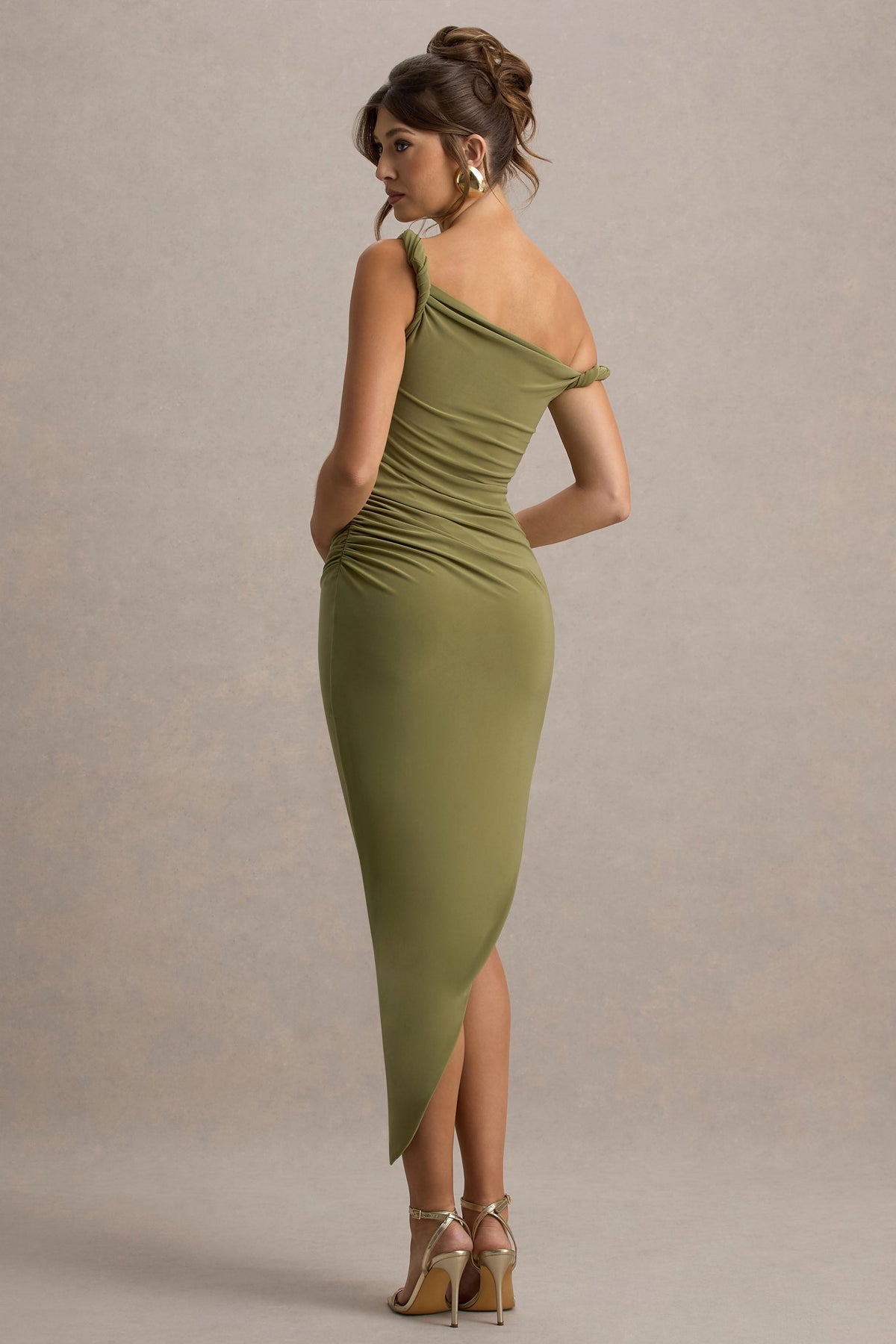 Angelique | Olivgrünes, gedrehtes asymmetrisches Maxikleid