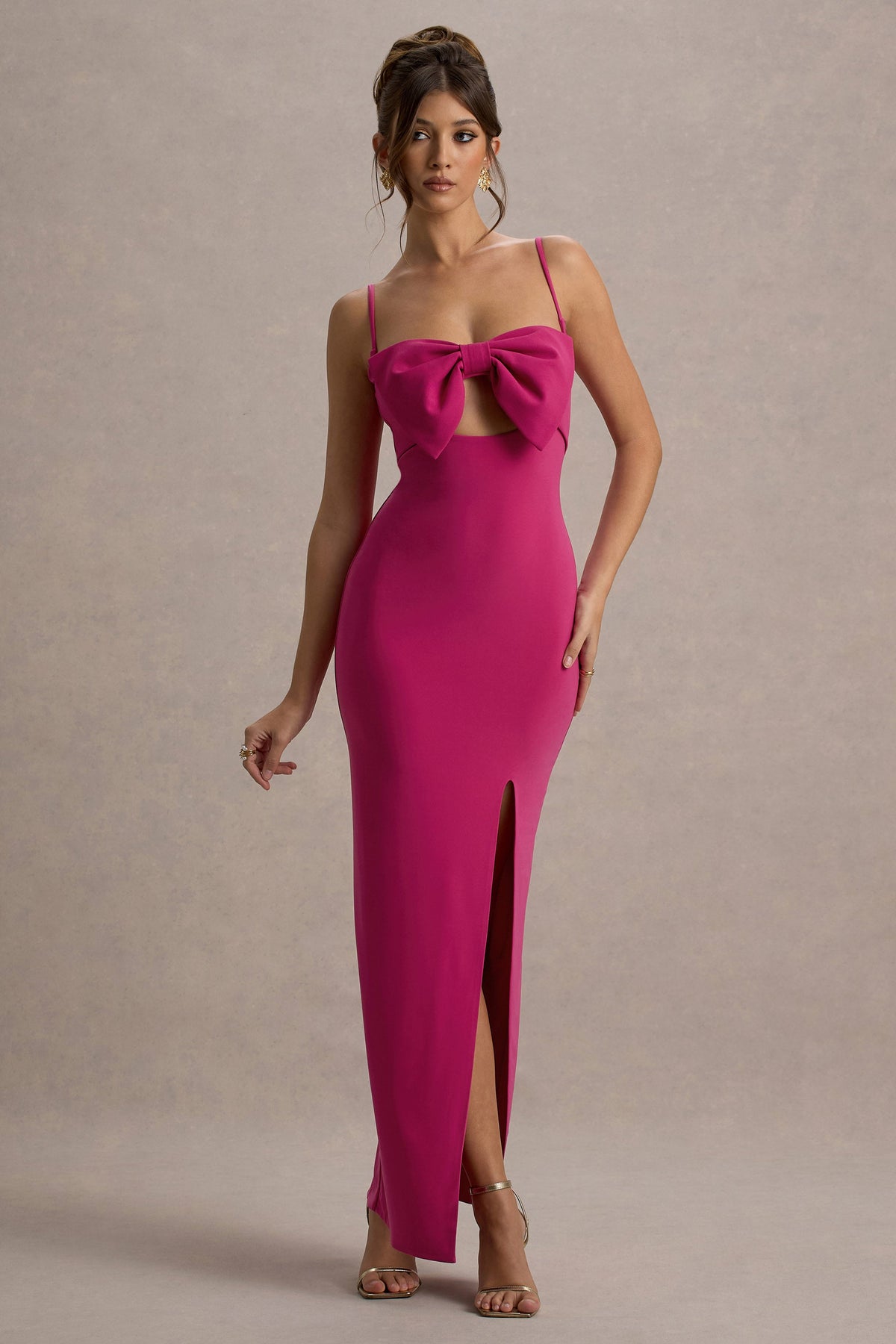 Emmalou | Maxikleid in Hot Pink mit Trägern, Schlitz und Schleife