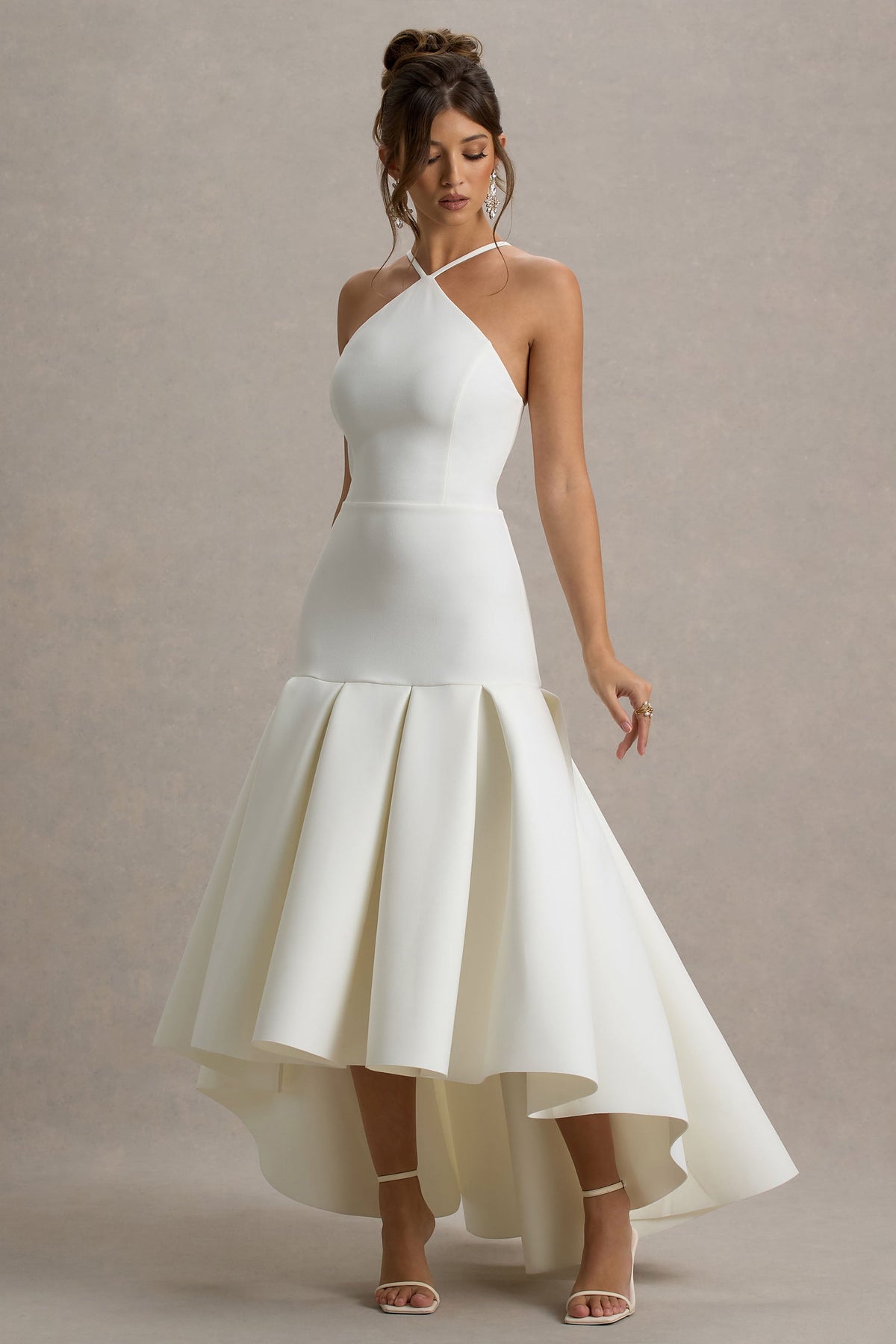 Mavis | Cremefarbenes Maxikleid mit High-Low-Rock