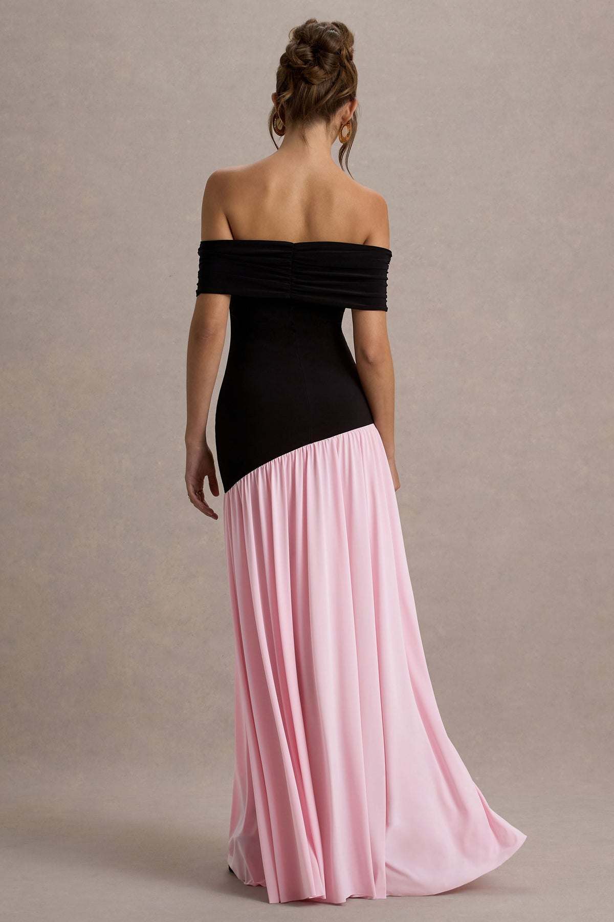 Venezia | Schwarz-Pinkes Bardot-Maxikleid mit Puffrock